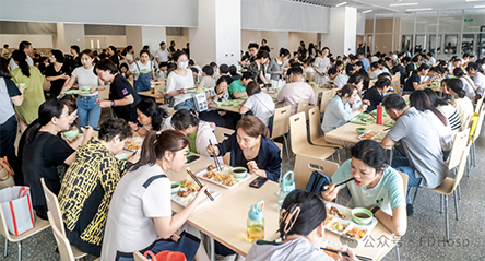 辽宁方大总医院员工食堂盛大开餐 味蕾盛宴精彩启幕